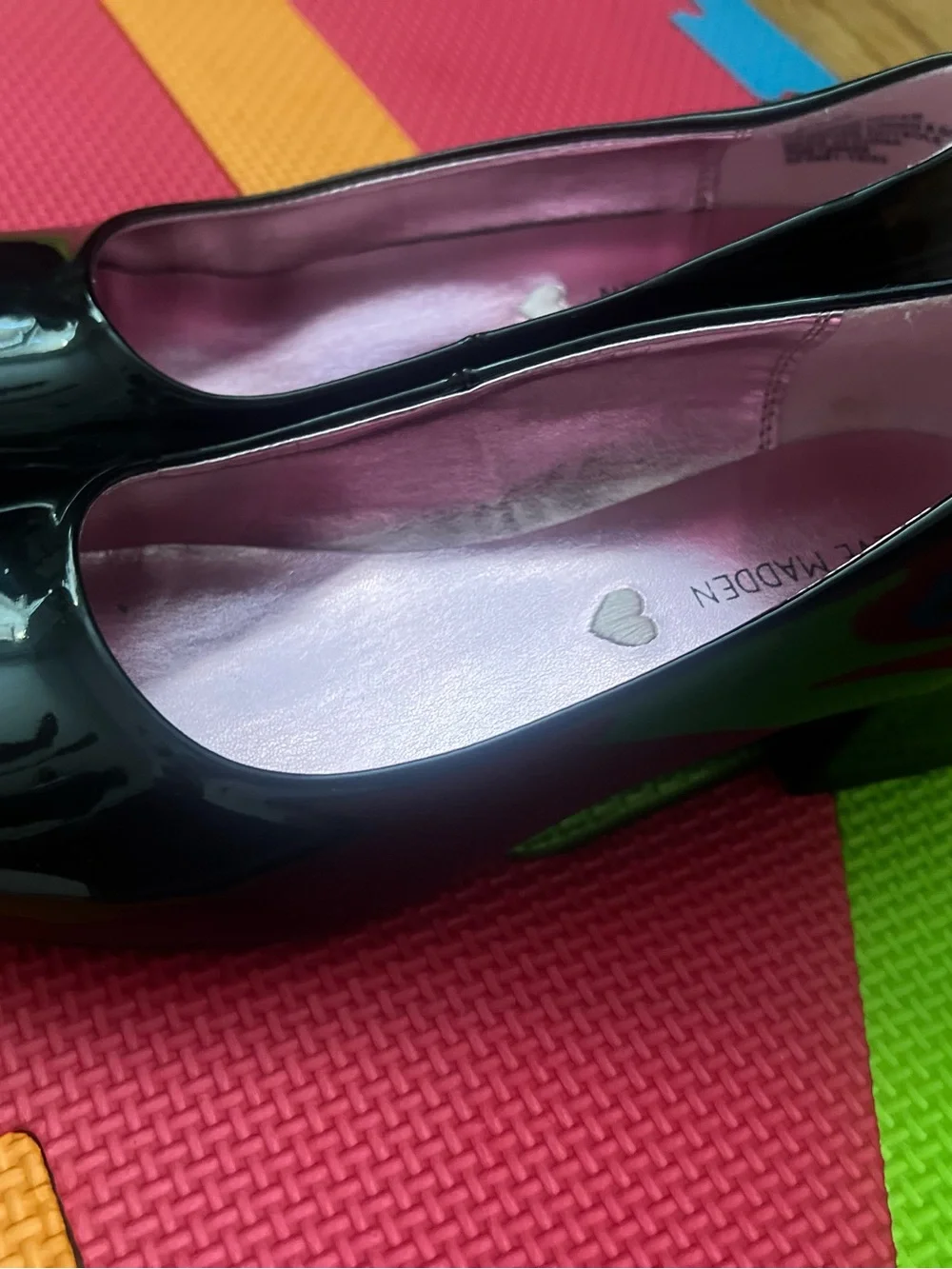 Steve Madden Black Patent Round-Toe Pumps with Pink Insole